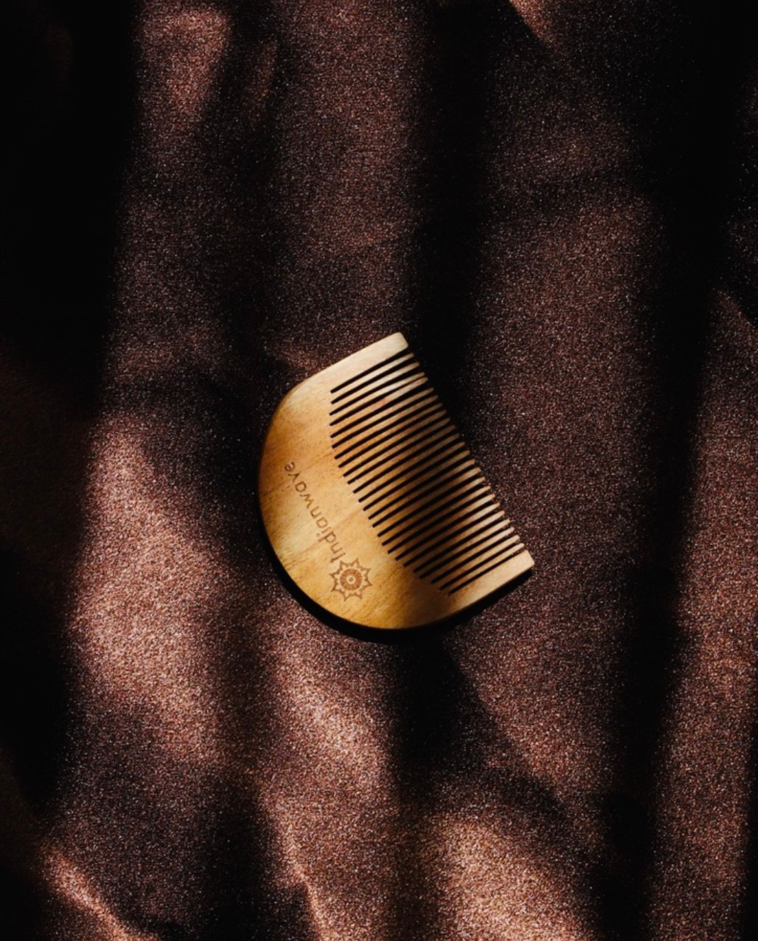 Mini Peigne en Bois de Neem (dents étroites)