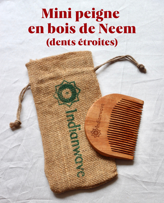 Mini Peigne en Bois de Neem (dents etroites)